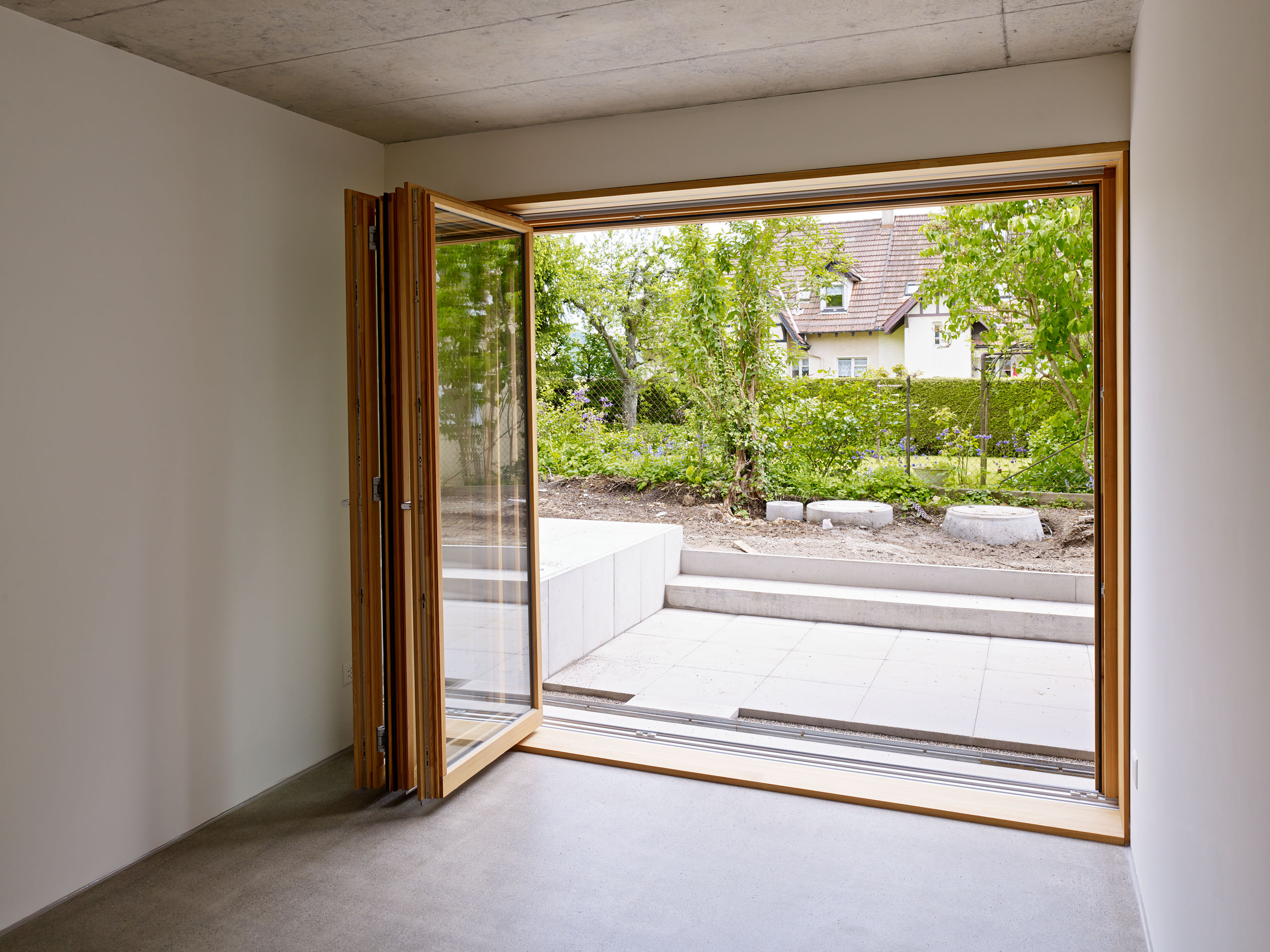 E14496 Alpa 044427 j2560